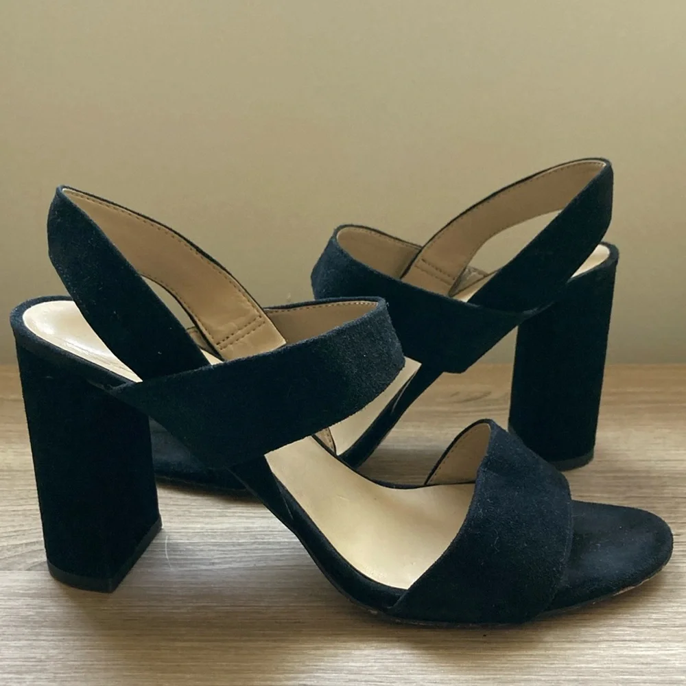 Ann Taylor block heel lorna sandal black 7,5